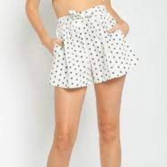 Nwt Olivaceous White Flared Shorts with Navy Polka Dots - Picture 3 of 8